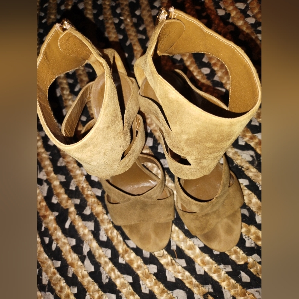 Tamara Mellon Talisman Suede Sandal Heels Size 39 (9)